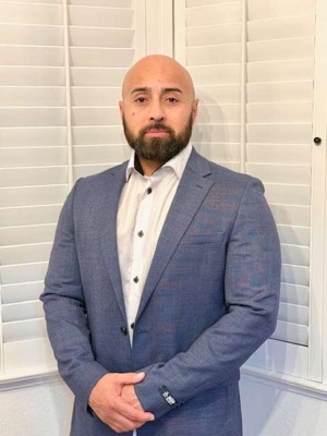 Dr. Luis Arreola